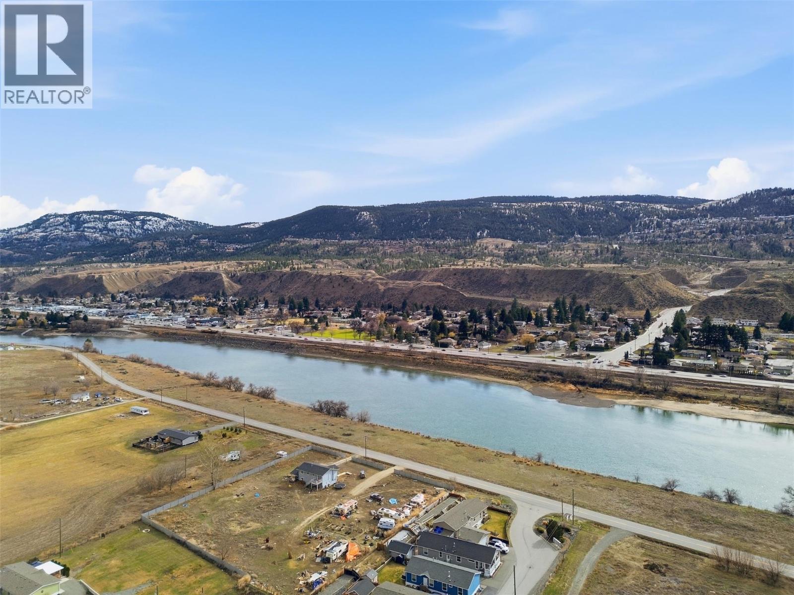 #26 712 SHUSWAP ROAD E - 34