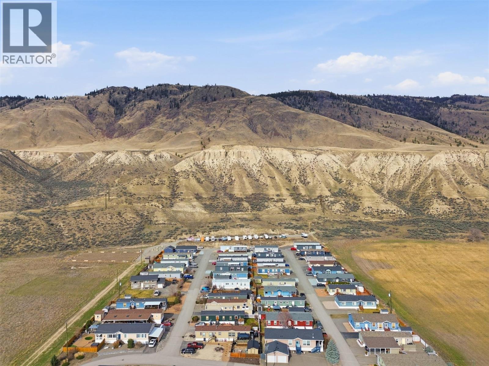 #26 712 SHUSWAP ROAD E - 35