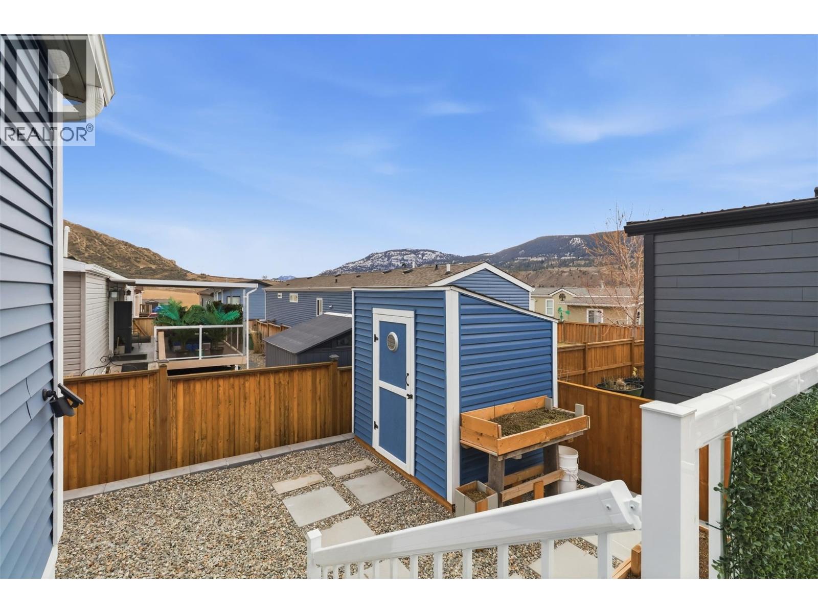 #26 712 SHUSWAP ROAD E - 25