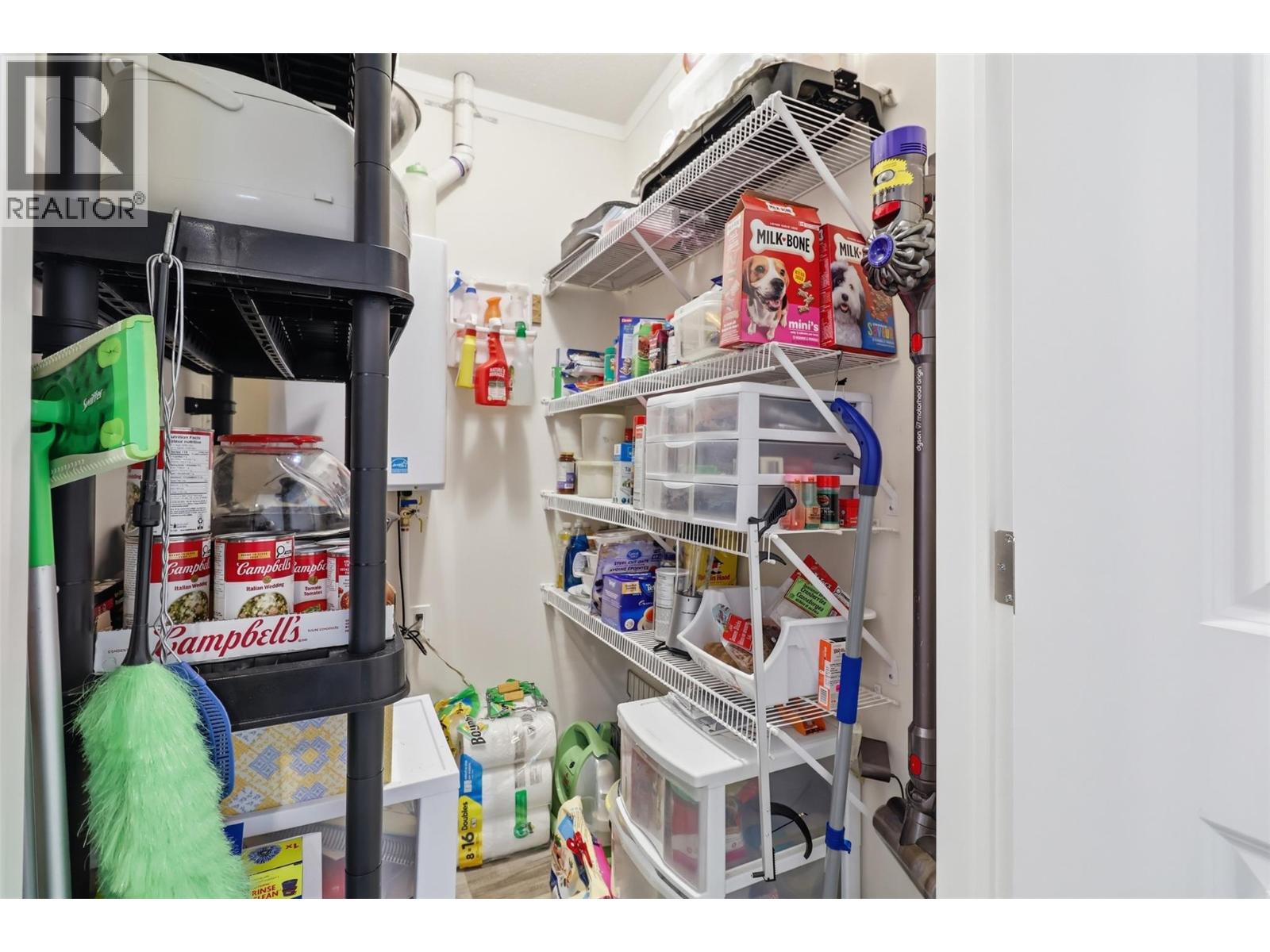 #26 712 SHUSWAP ROAD E - 23