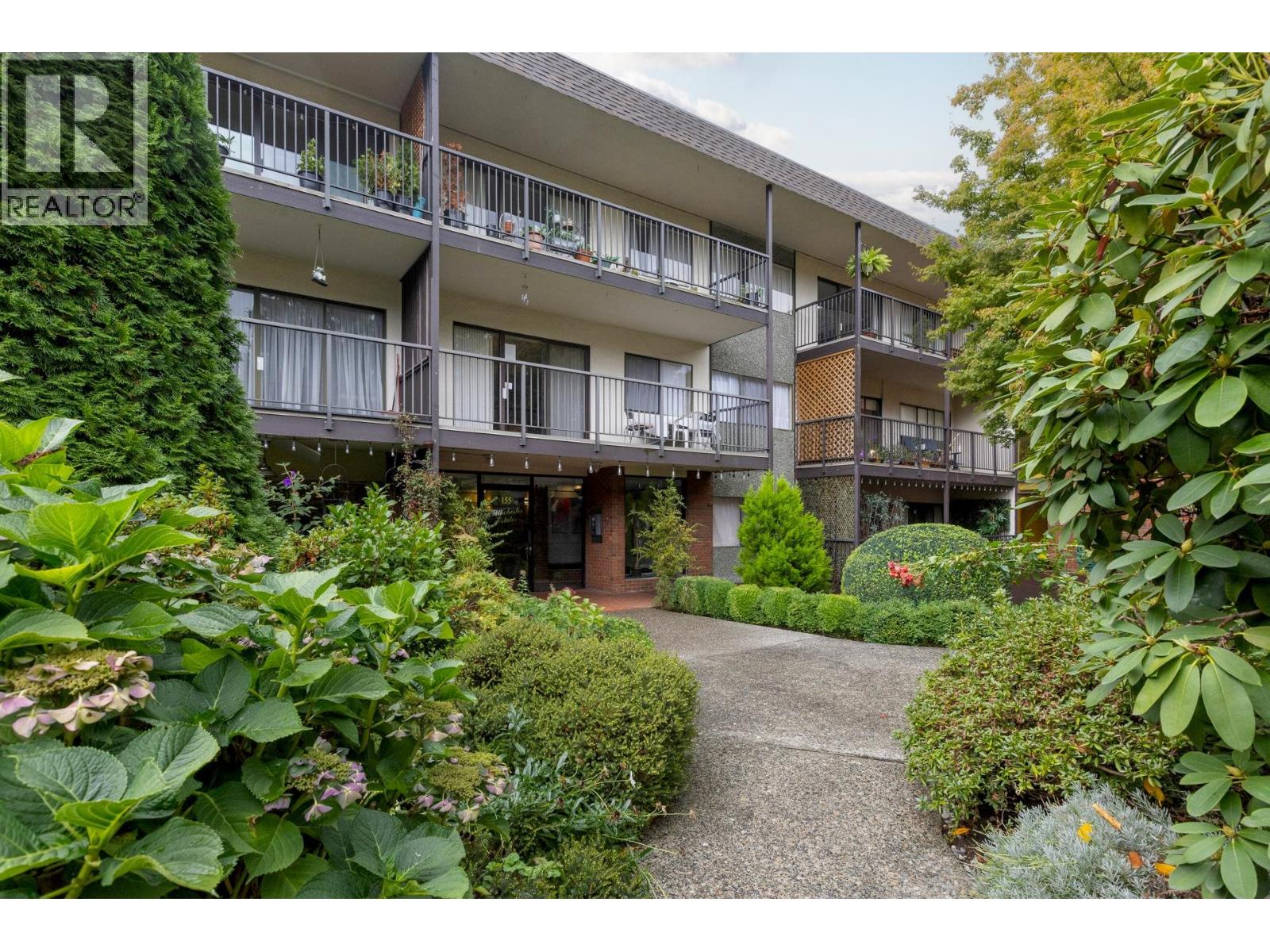 211 155 E 5TH STREET, North Vancouver