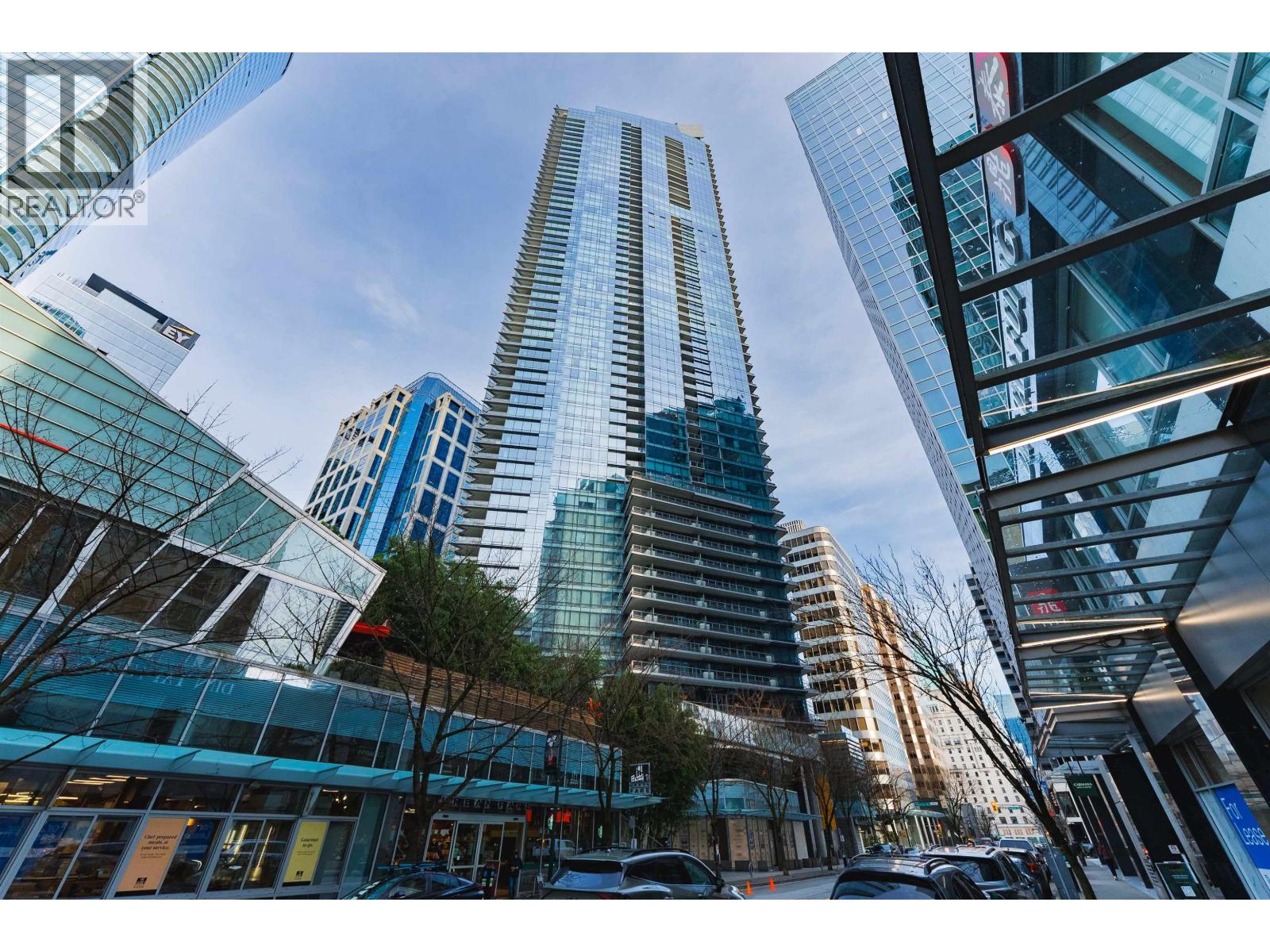 2107 1111 ALBERNI STREET