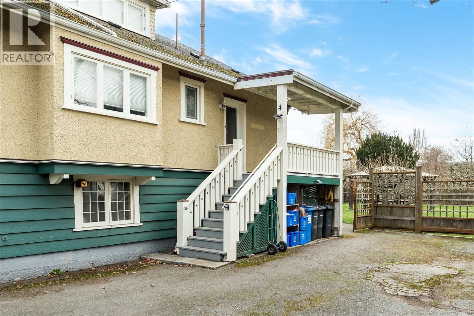 2130 Central Ave, Oak Bay