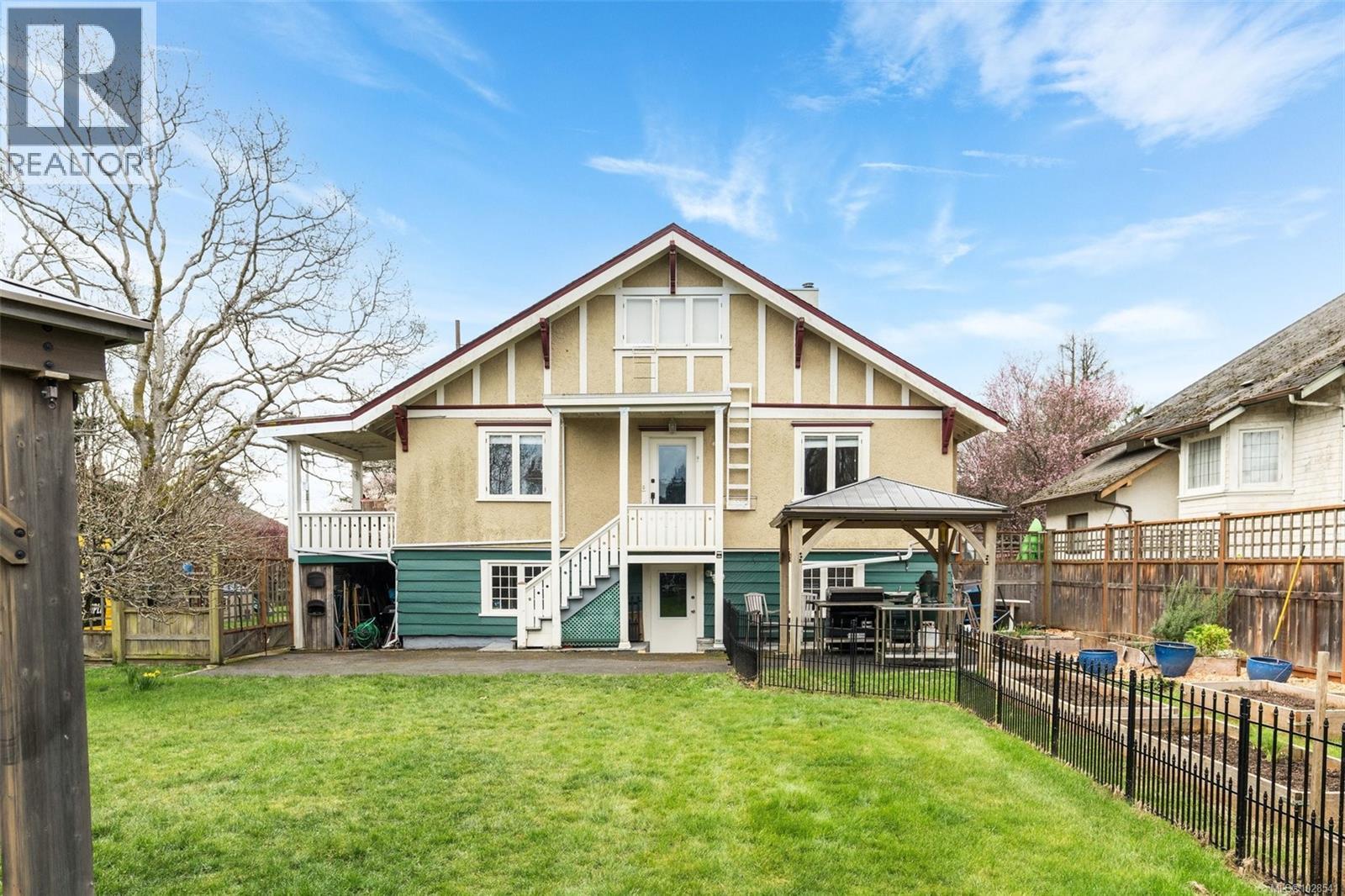 2130 Central Ave, Oak Bay