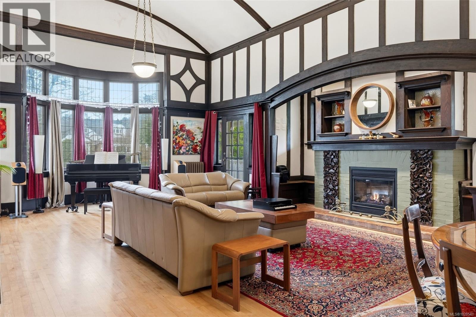 2130 Central Ave, Oak Bay