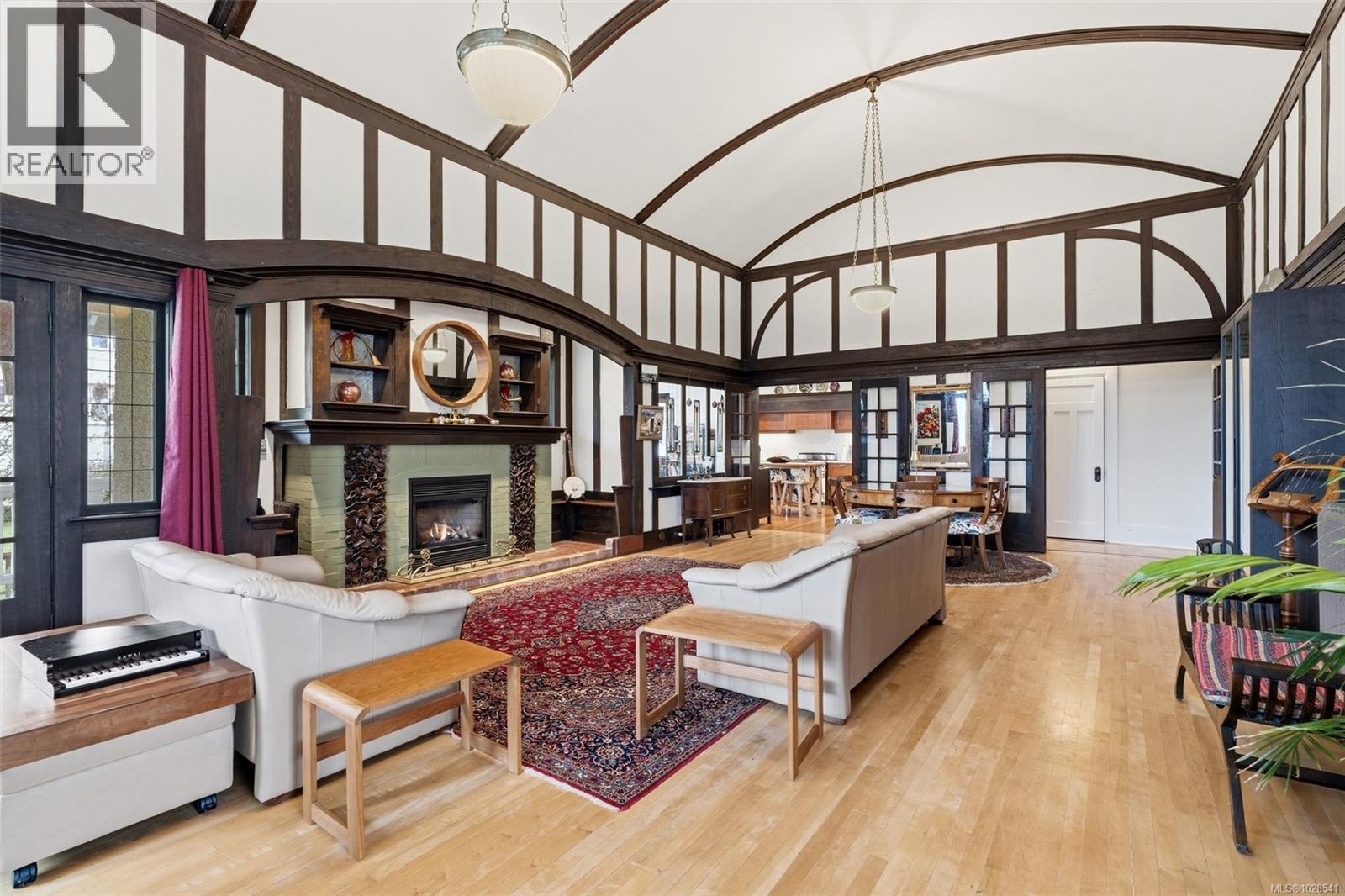 2130 Central Ave, Oak Bay