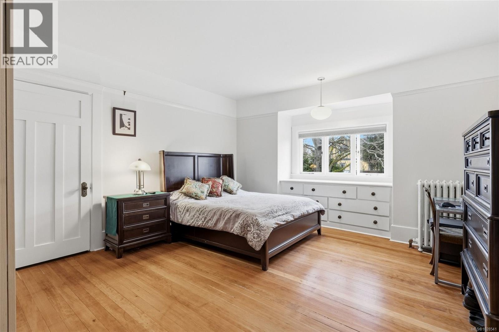 2130 Central Ave, Oak Bay