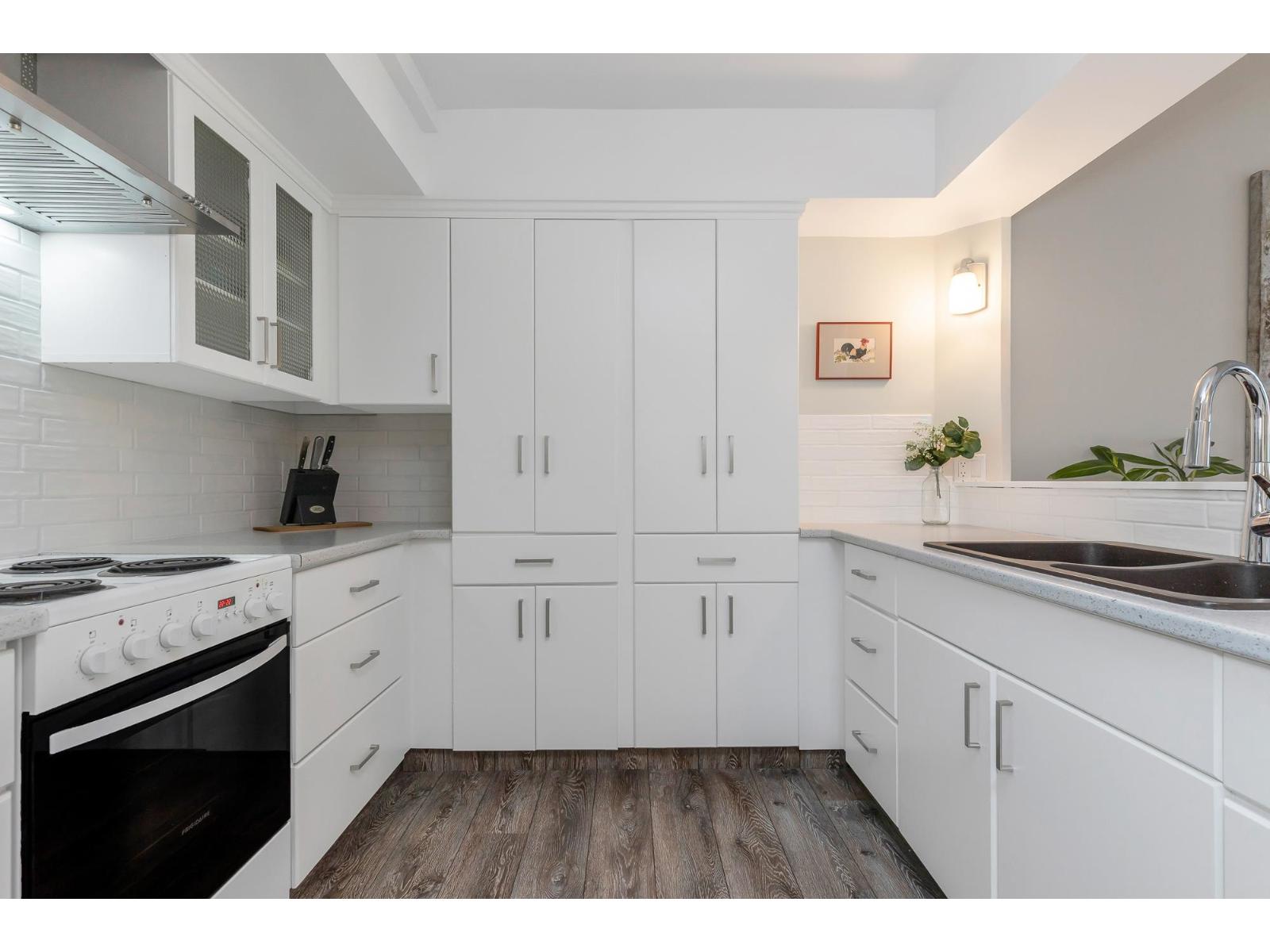 6 45915 CHEAM Avenue - photo 2