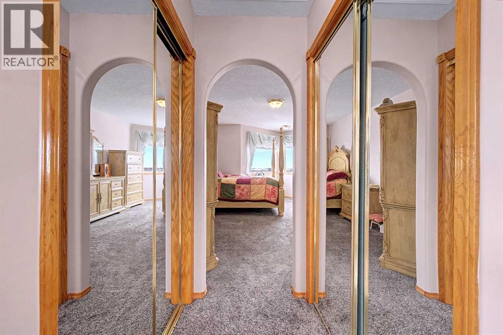 Single Family House for Sale in  Coral Springs Place NE Coral Springs Calgary 