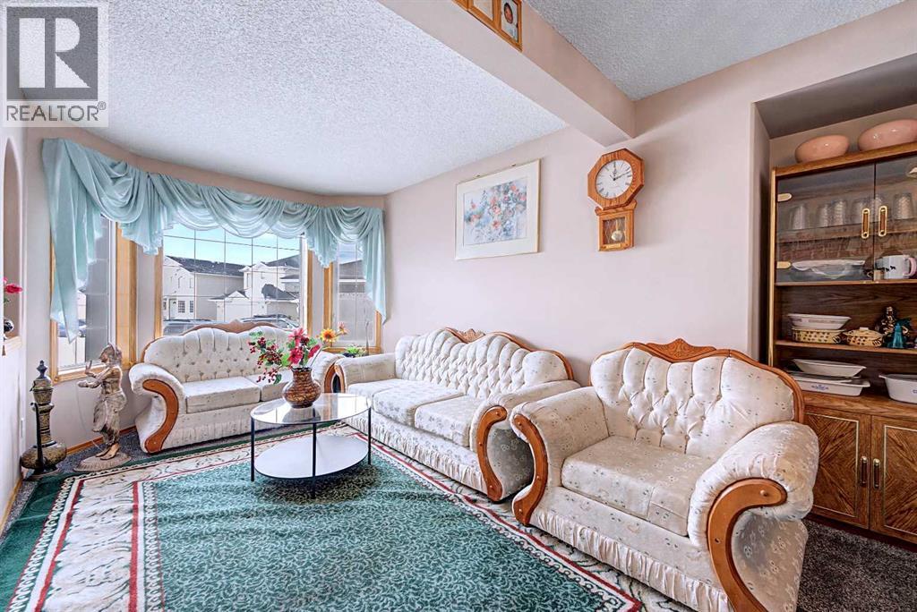 Single Family House for Sale in  Coral Springs Place NE Coral Springs Calgary 