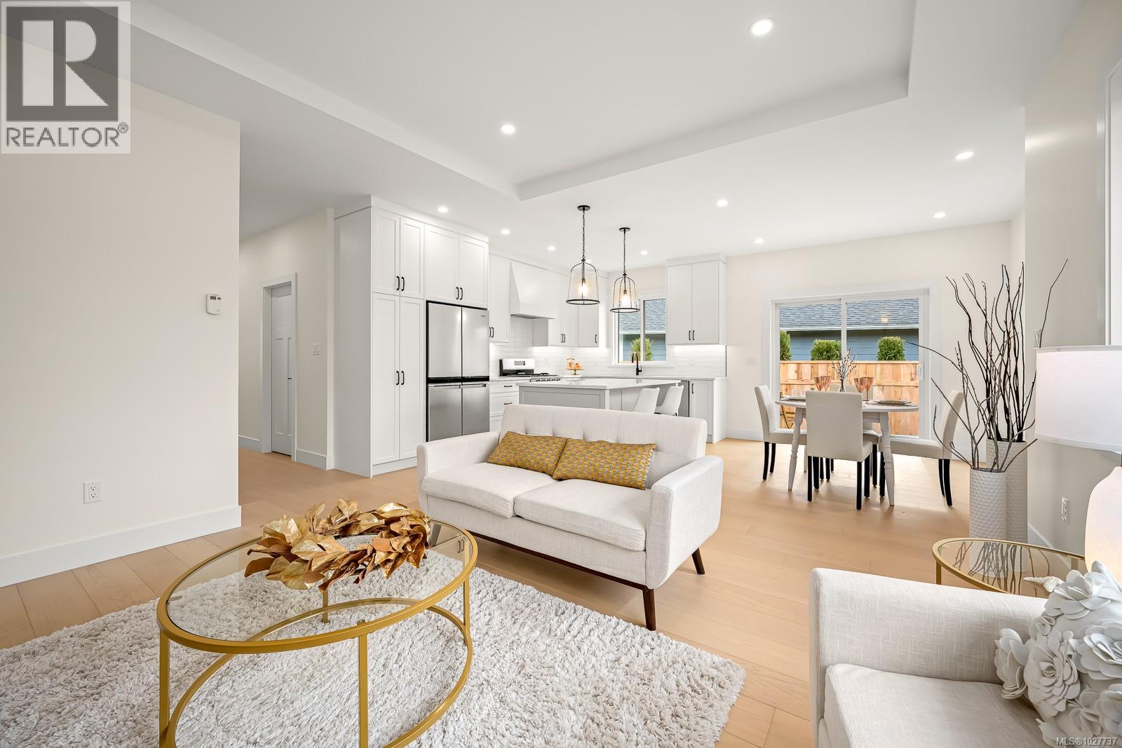 #2 865 GRUMMAN PL - 11