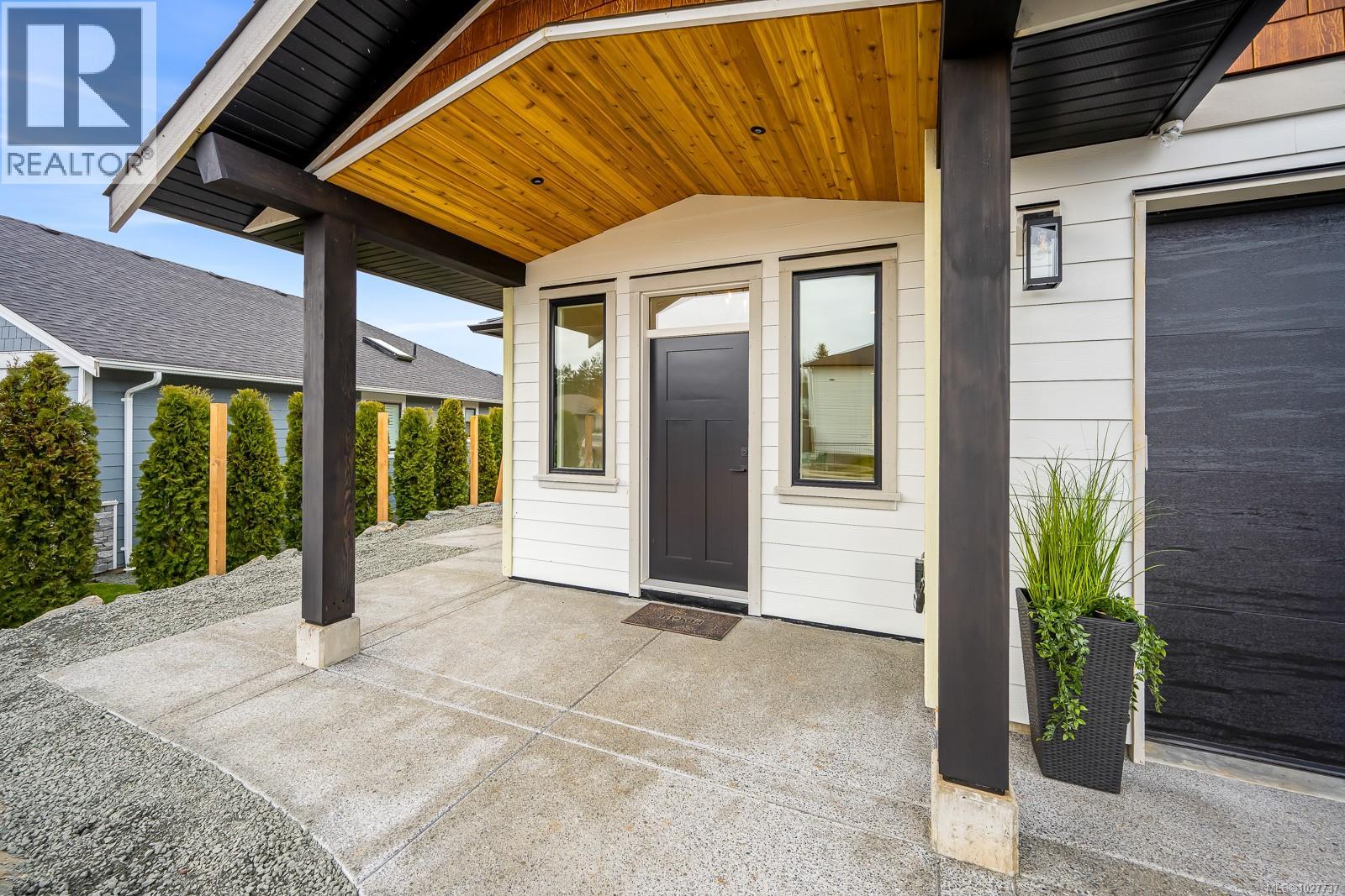 #2 865 GRUMMAN PL - 26