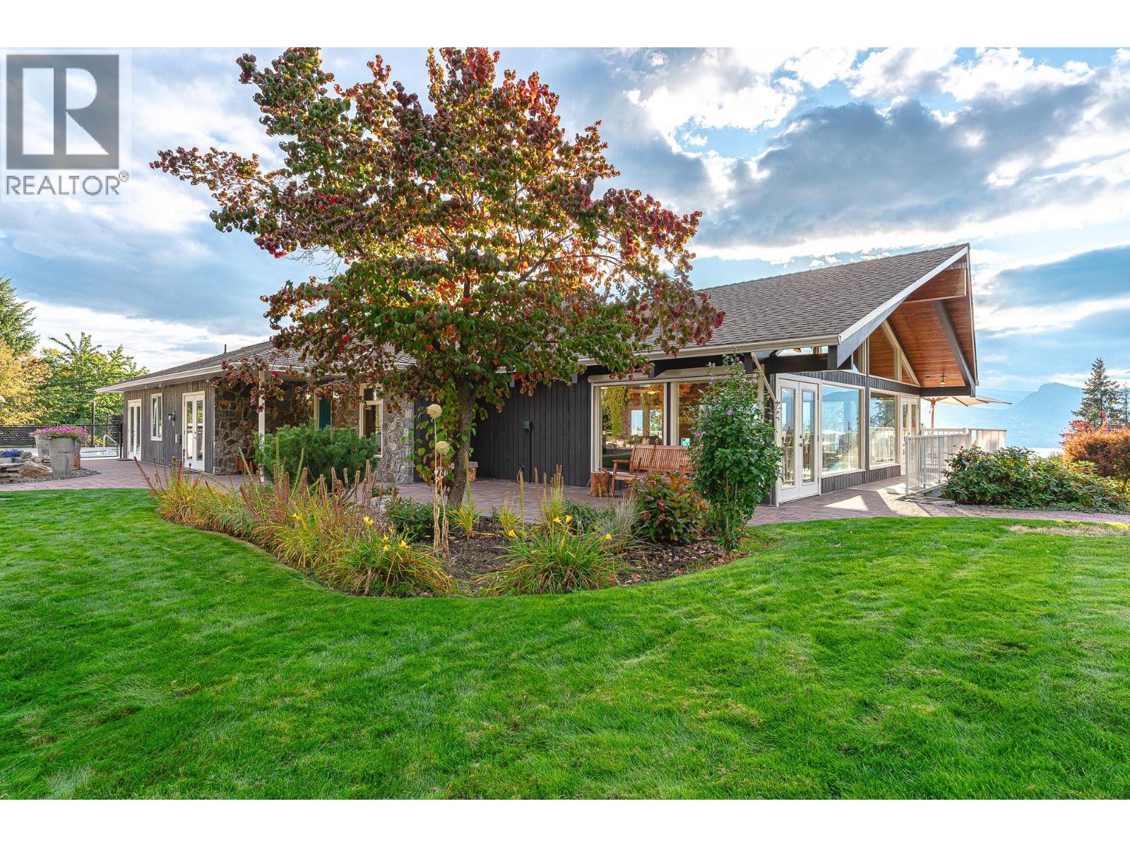 3029 Spruce Drive, Naramata