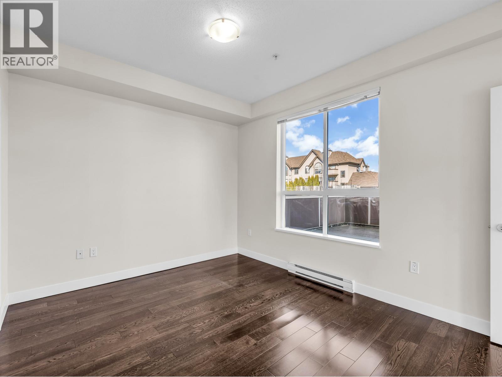 205 12409 HARRIS ROAD, Pitt Meadows