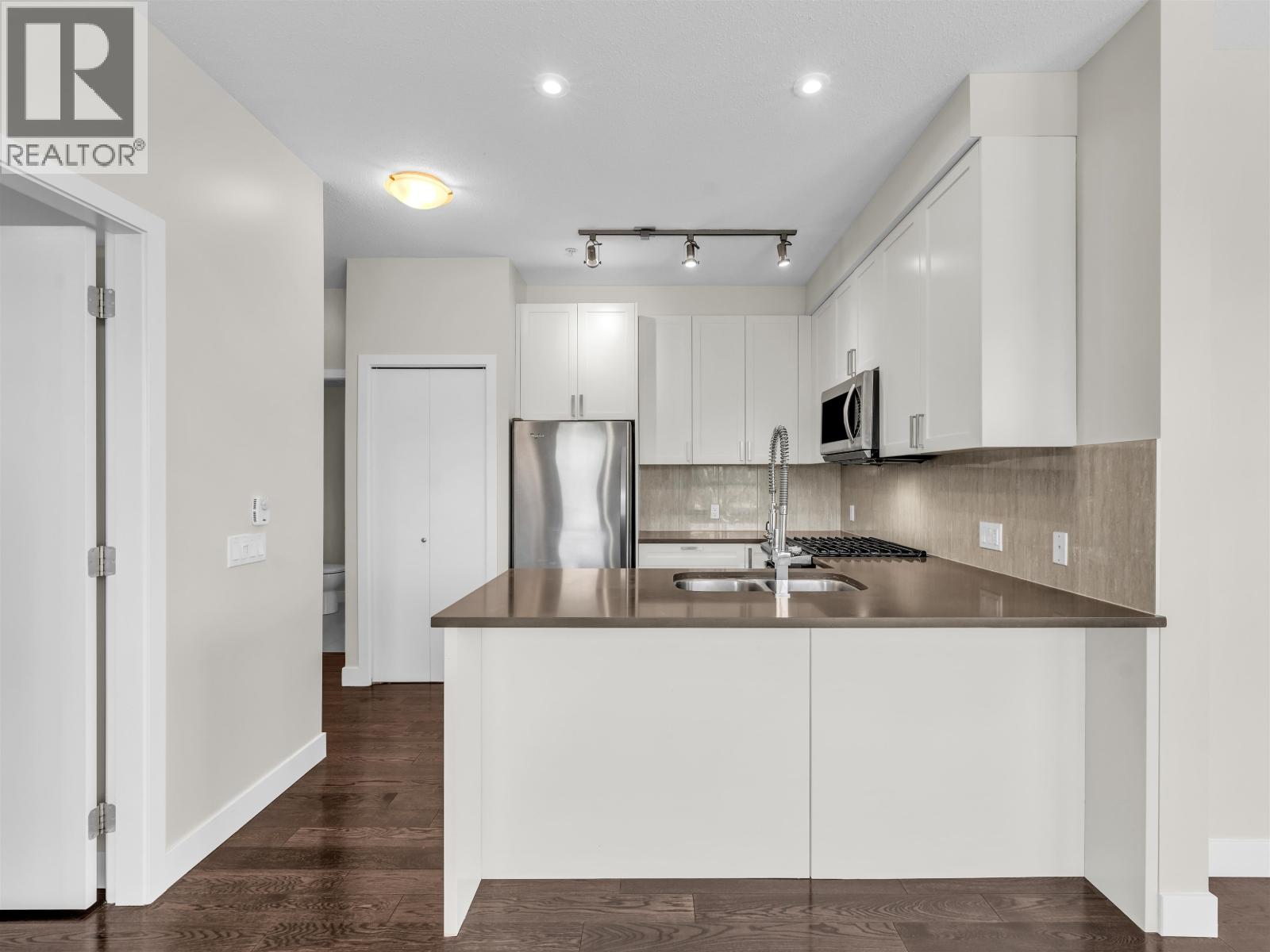 205 12409 HARRIS ROAD, Pitt Meadows