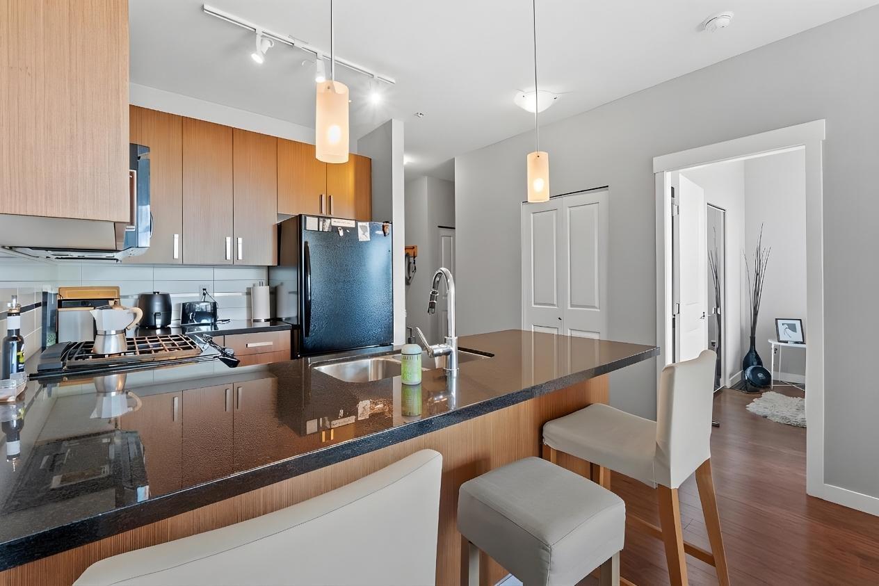 421 15918 26 AVENUE, Surrey