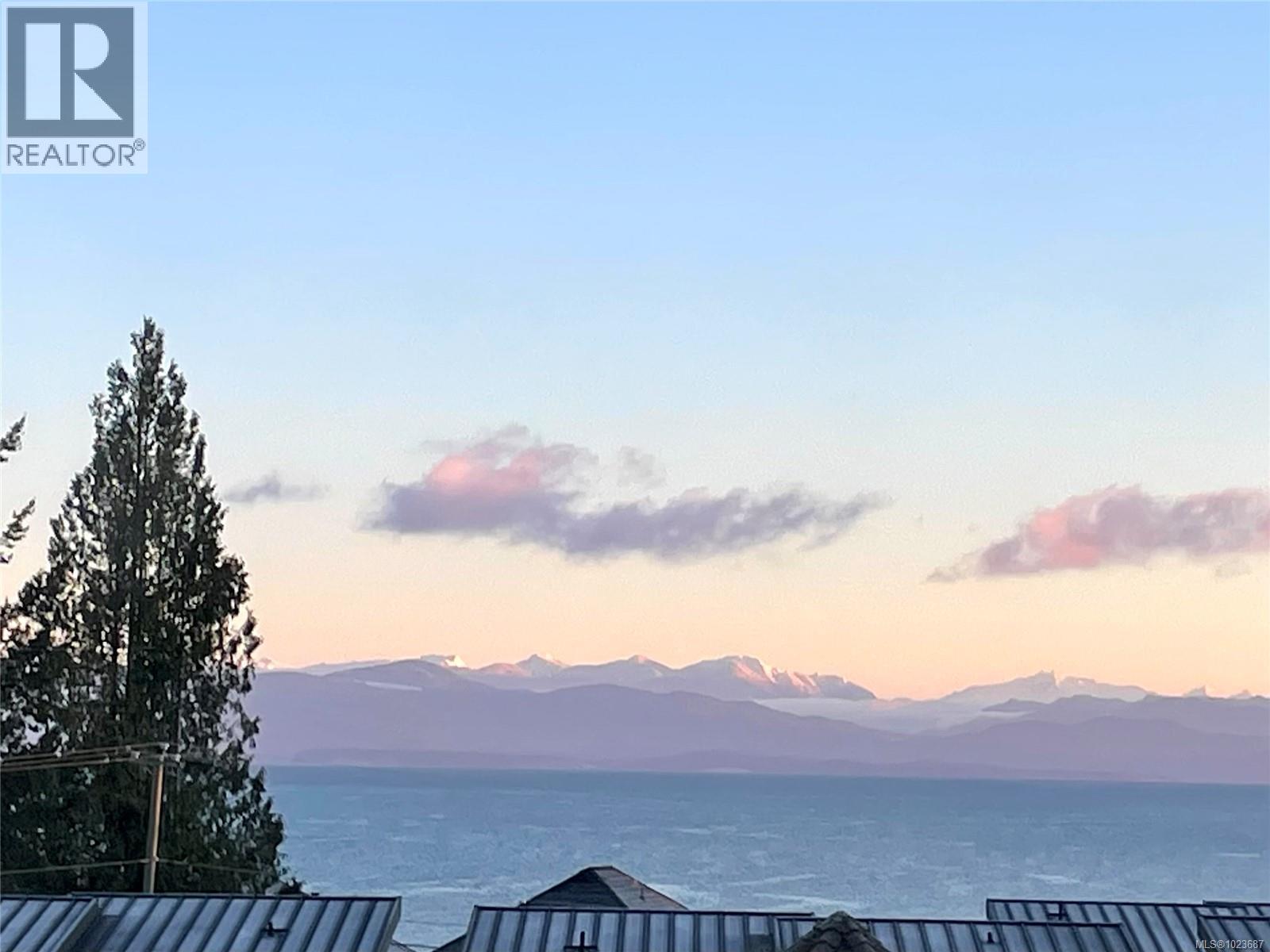 242 1175 Resort Dr, Parksville