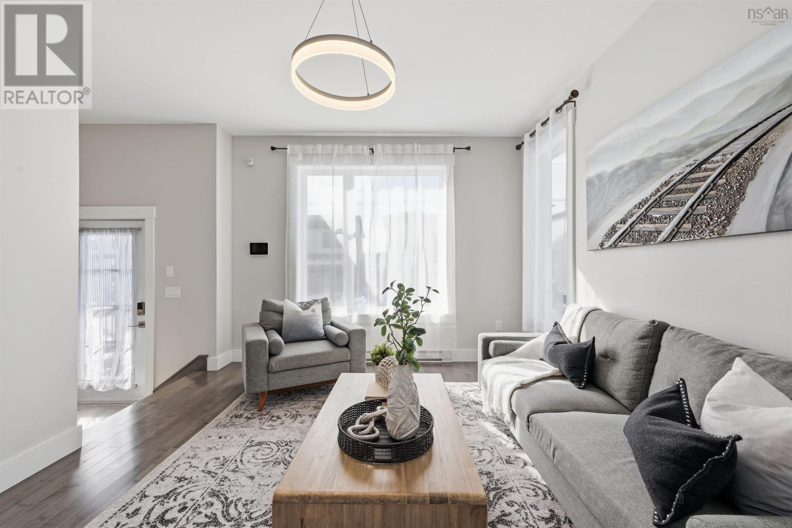 Property 7 of 47 of 120 Mica Crescent