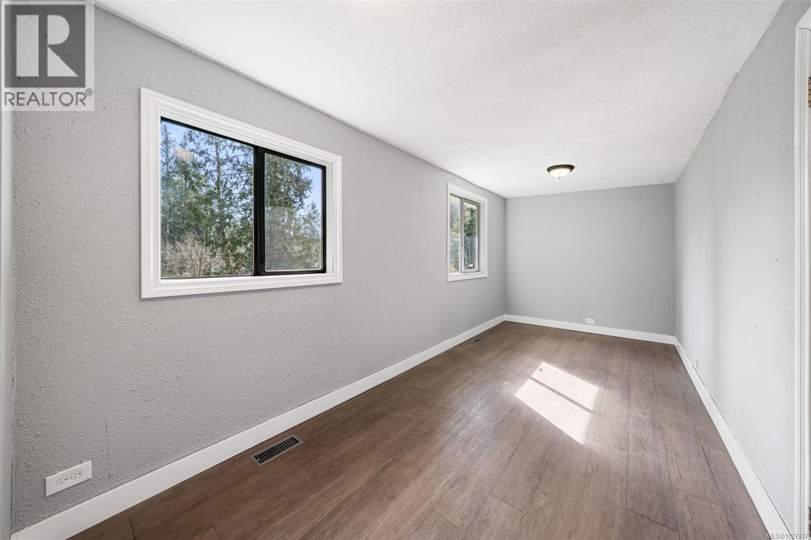 7770 Hemlock Rd, Sooke