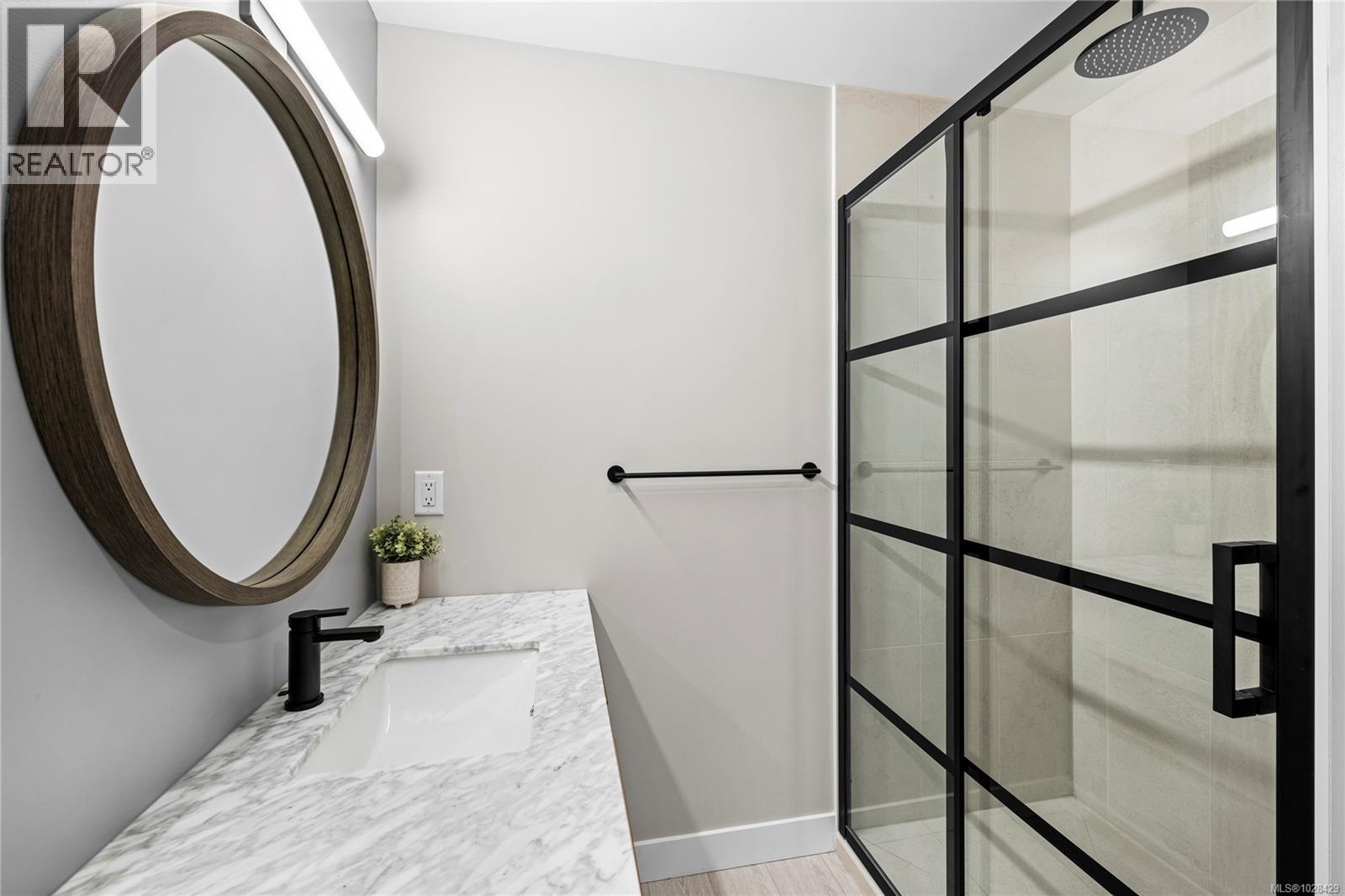 10 1175 Resort Dr, Parksville