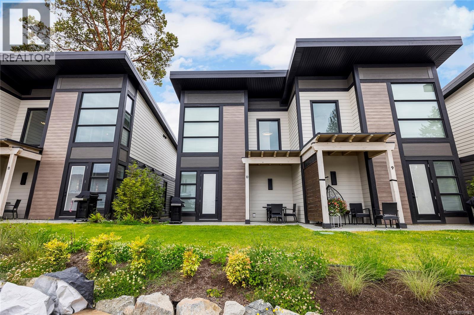 10 1175 Resort Dr, Parksville