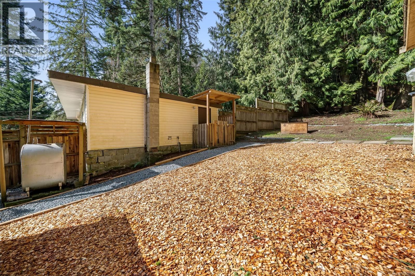 7770 Hemlock Rd, Sooke