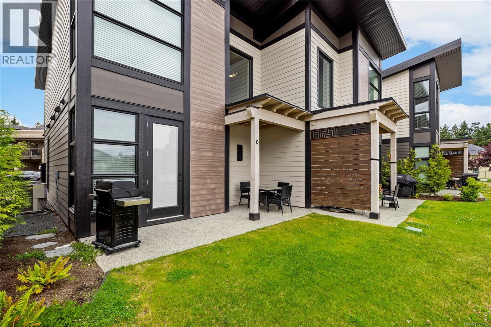 10 1175 Resort Dr, Parksville