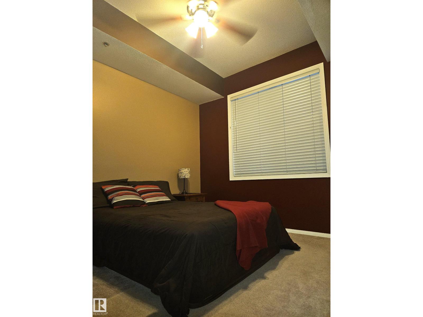 #150 4827 104A ST NW - 18