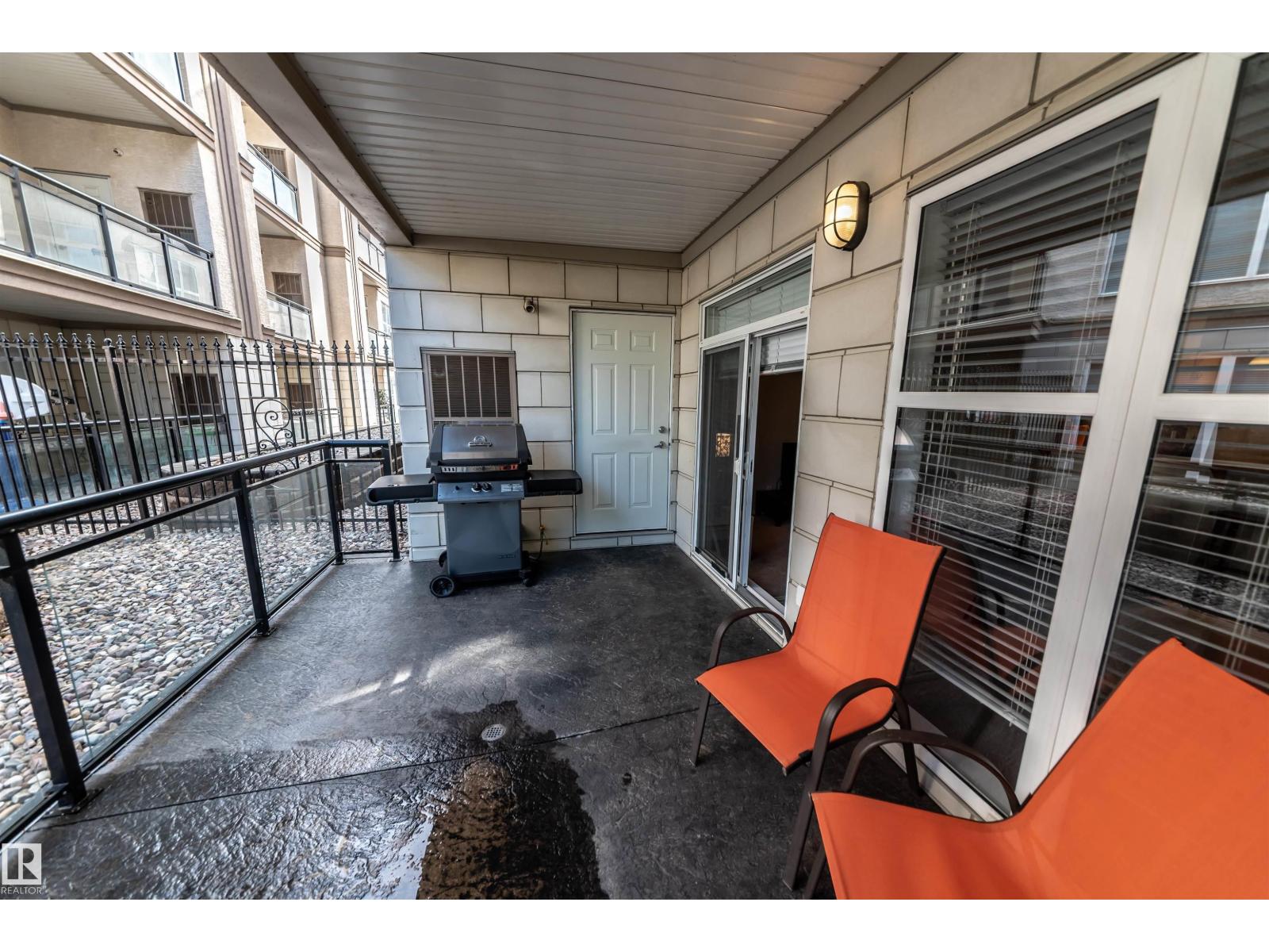 #150 4827 104A ST NW - 23