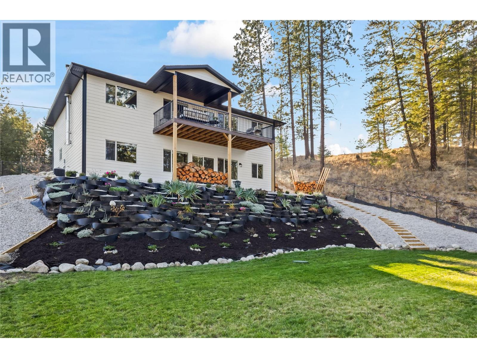 530 Muir Road, Fintry