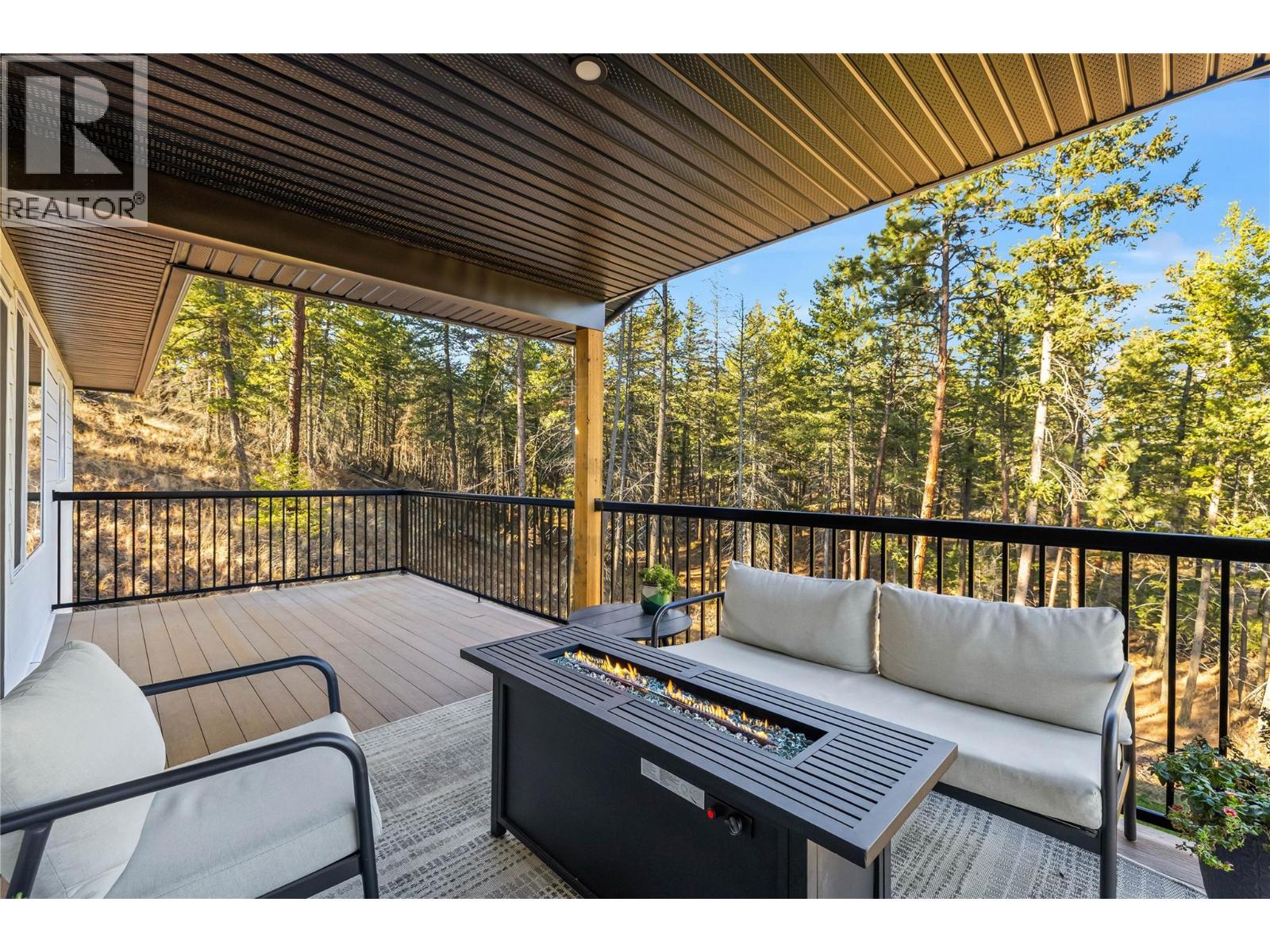 530 Muir Road, Fintry