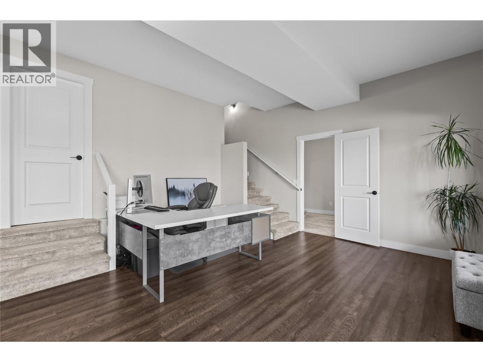 530 Muir Road, Fintry