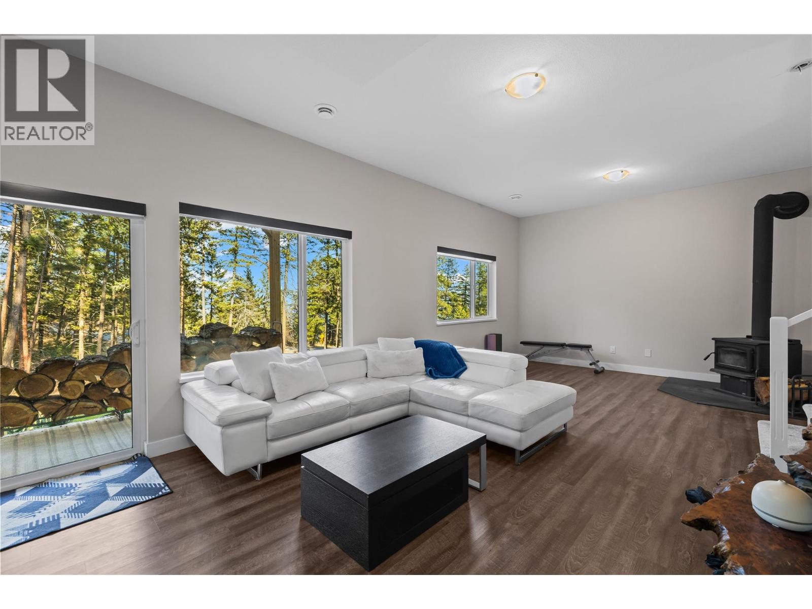 530 Muir Road, Fintry