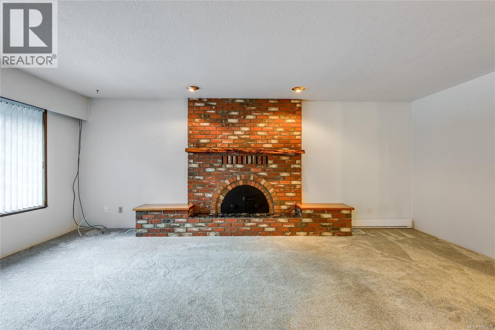 1301 SAYWARD RD - 18