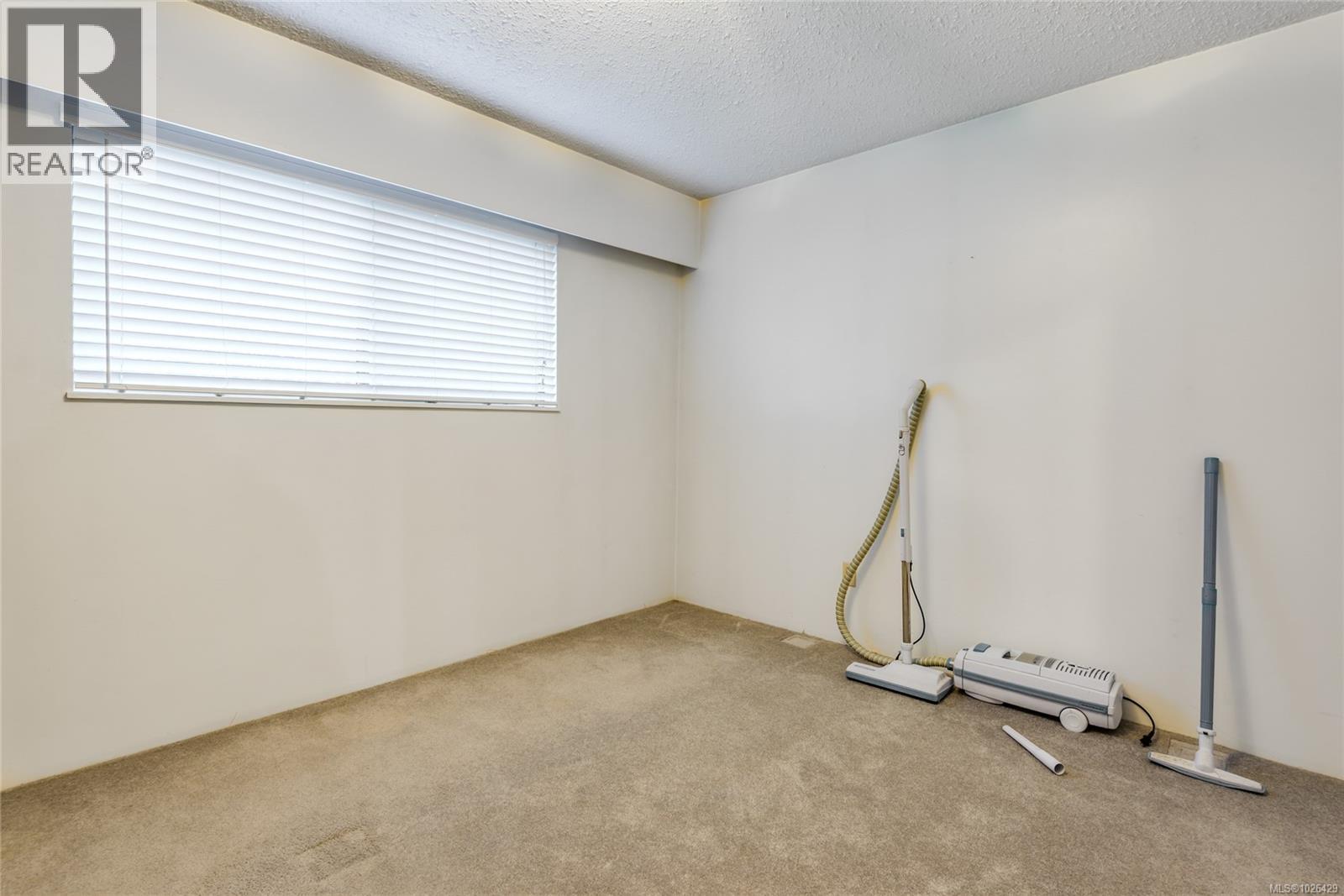 1301 Sayward Rd - 32