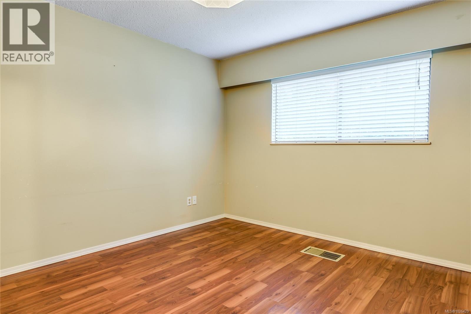 1301 SAYWARD RD - 36