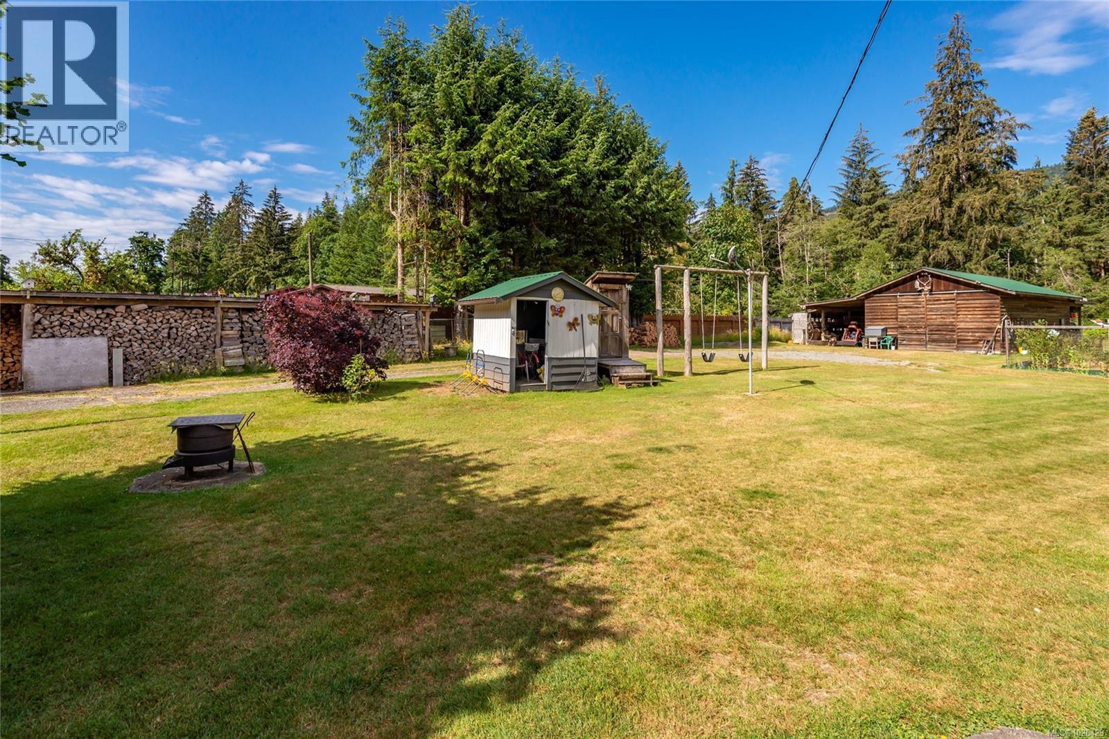 1301 SAYWARD RD - 73