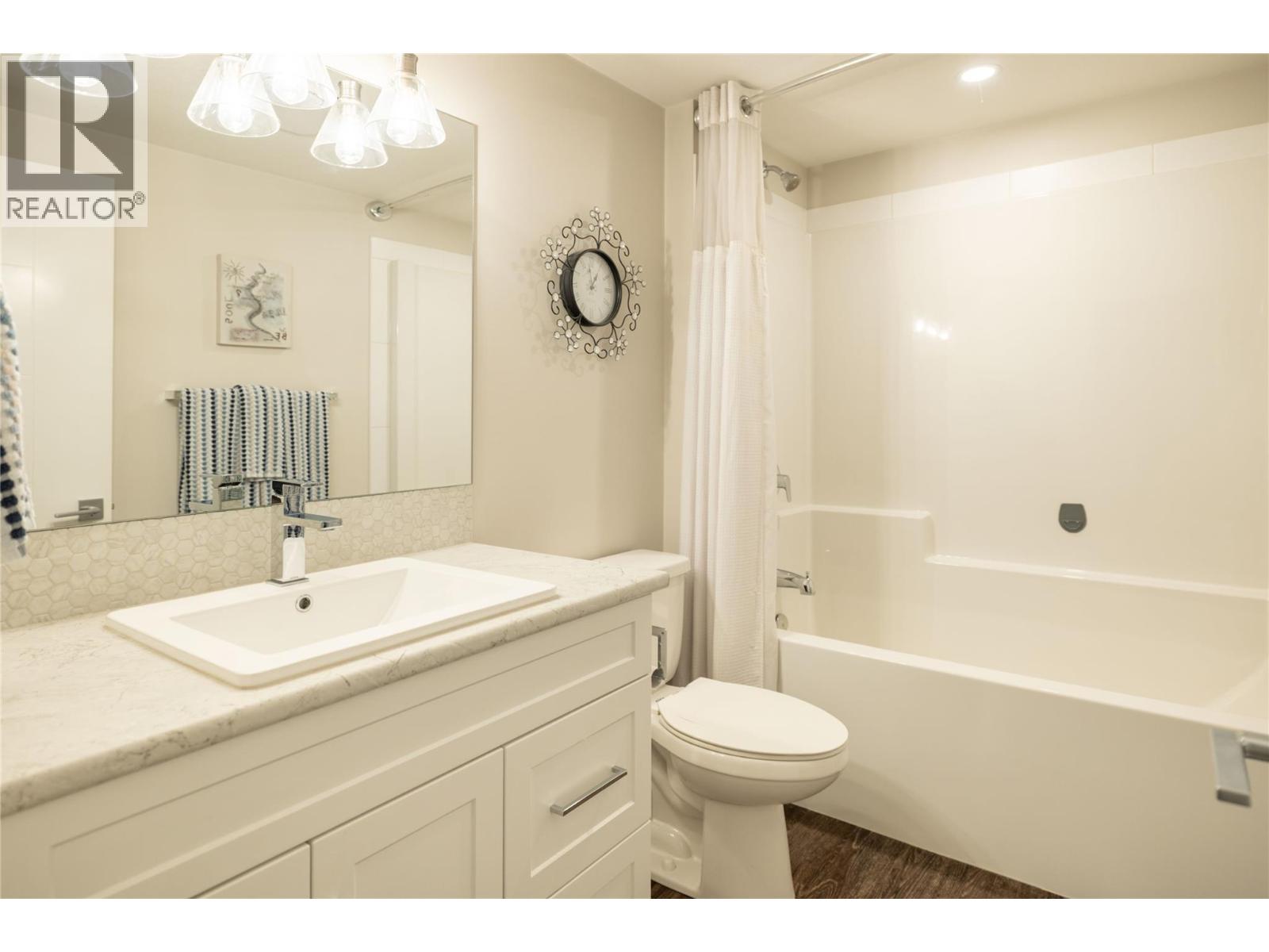  680 Cantina Court, Kelowna