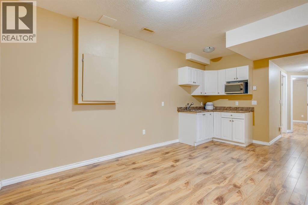 123 Cottonwood Creek Way, Fort McMurray