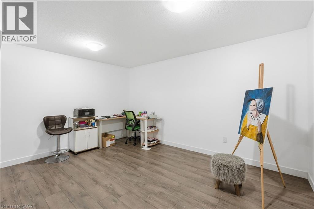 16 BROOKFIELD Lane - 33