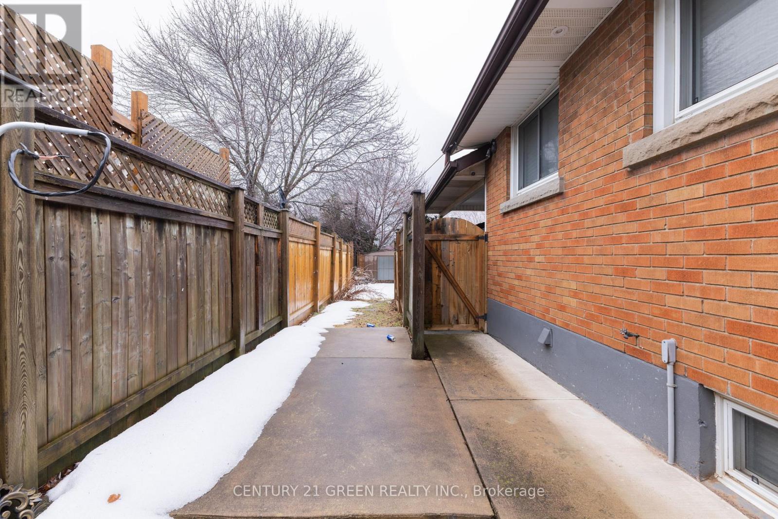 6558 HUGGINS STREET - 27