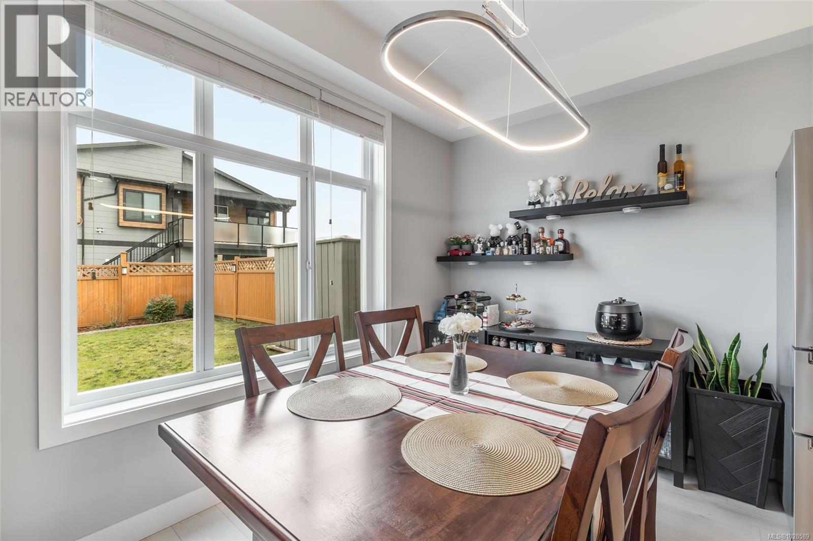 578 MENZIES RIDGE DR - 10