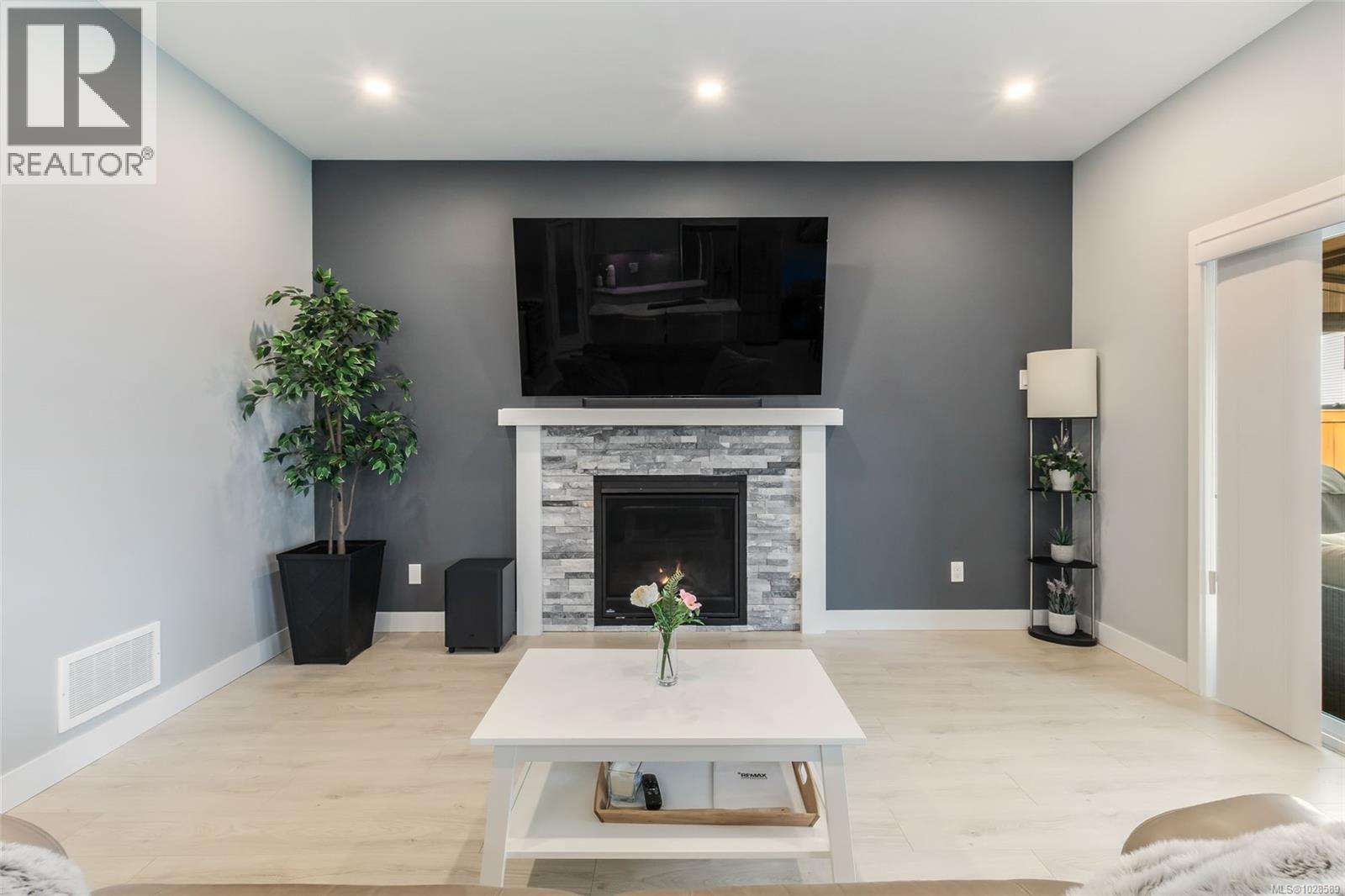 578 MENZIES RIDGE DR - 11