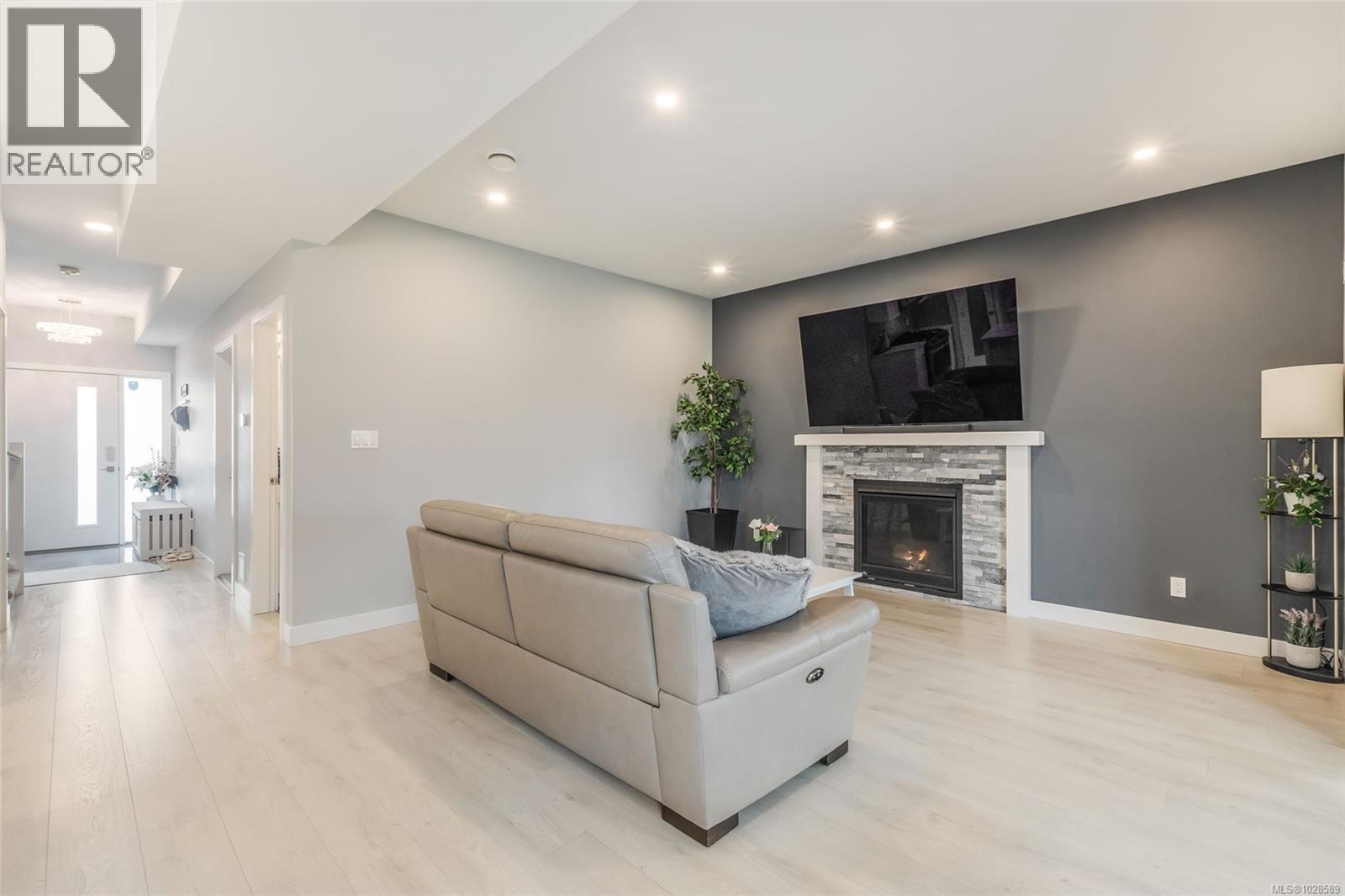 578 MENZIES RIDGE DR - 13