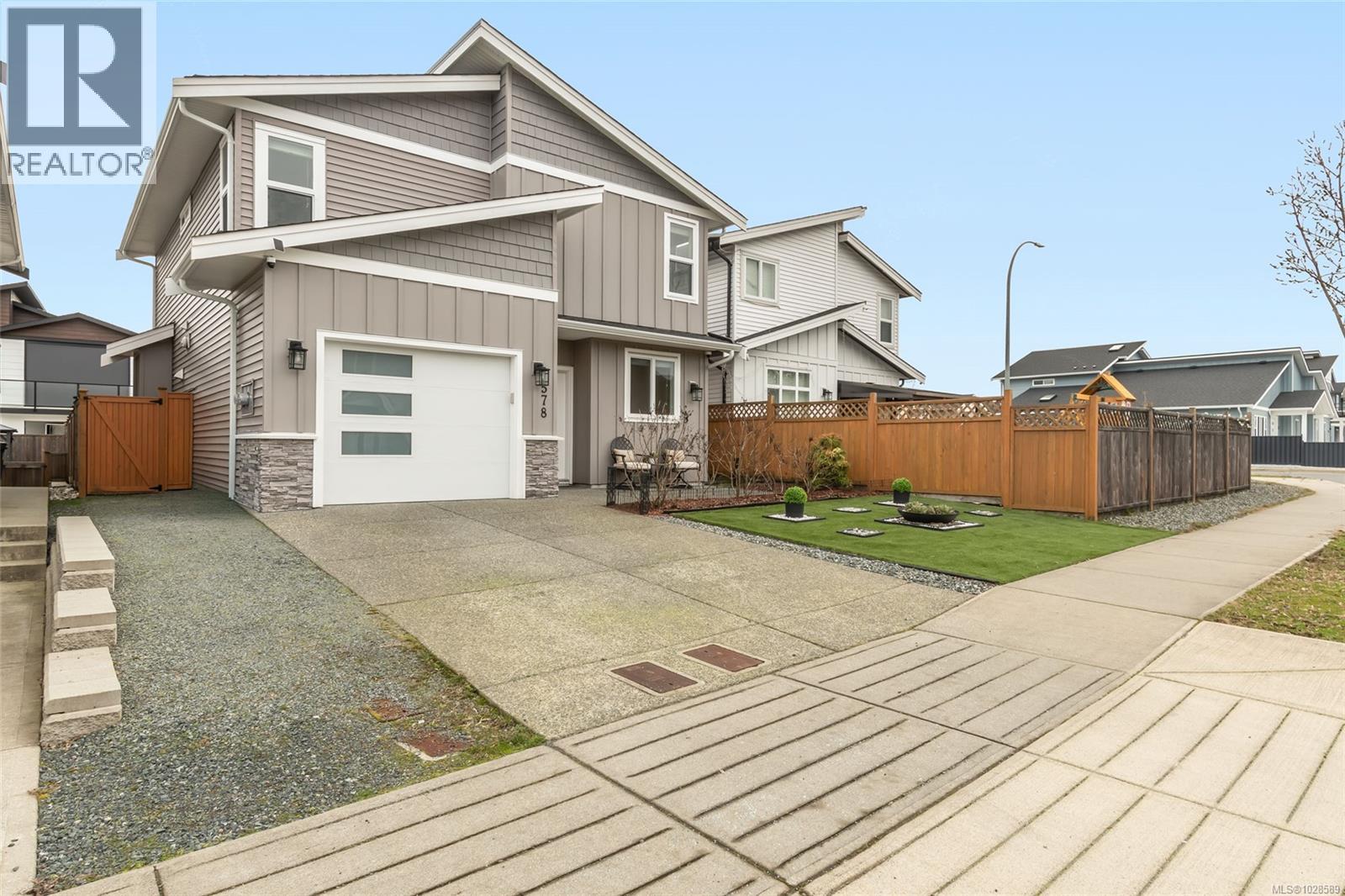 578 MENZIES RIDGE DR - 30