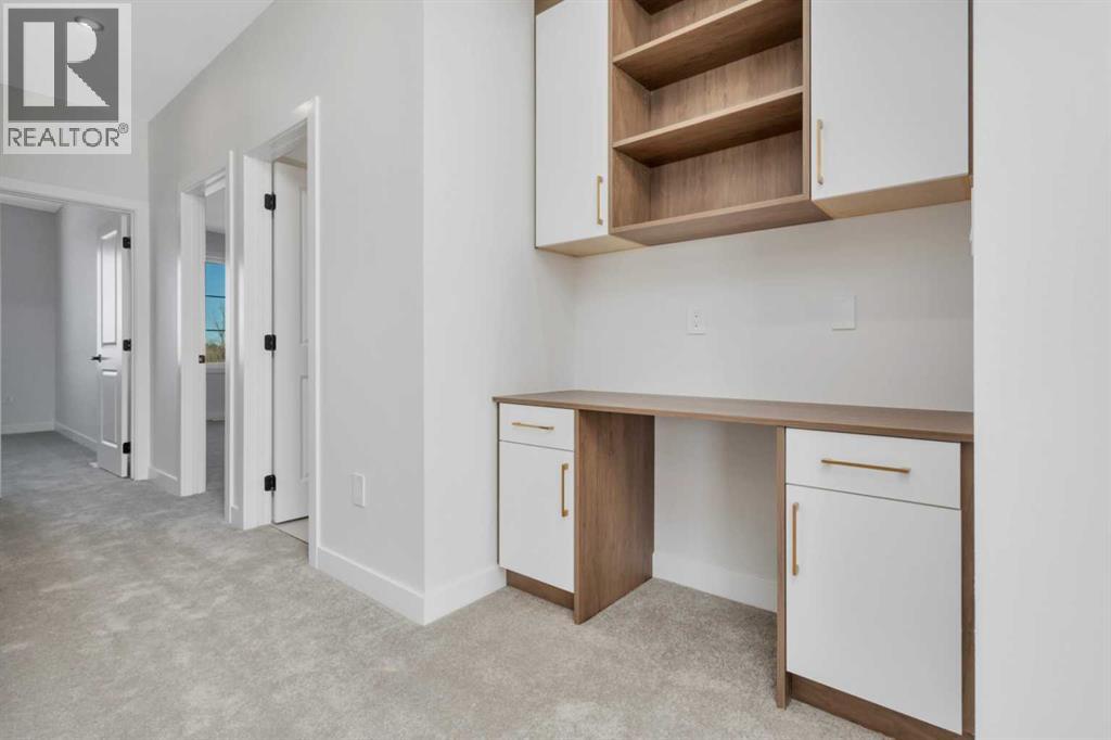 Single Family House for Sale in  Everson Close Evergreen Red Deer 