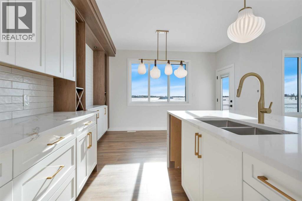 Single Family House for Sale in  Everson Close Evergreen Red Deer 