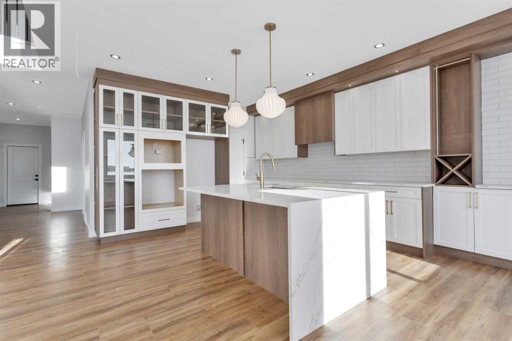 Single Family House for Sale in  Everson Close Evergreen Red Deer 