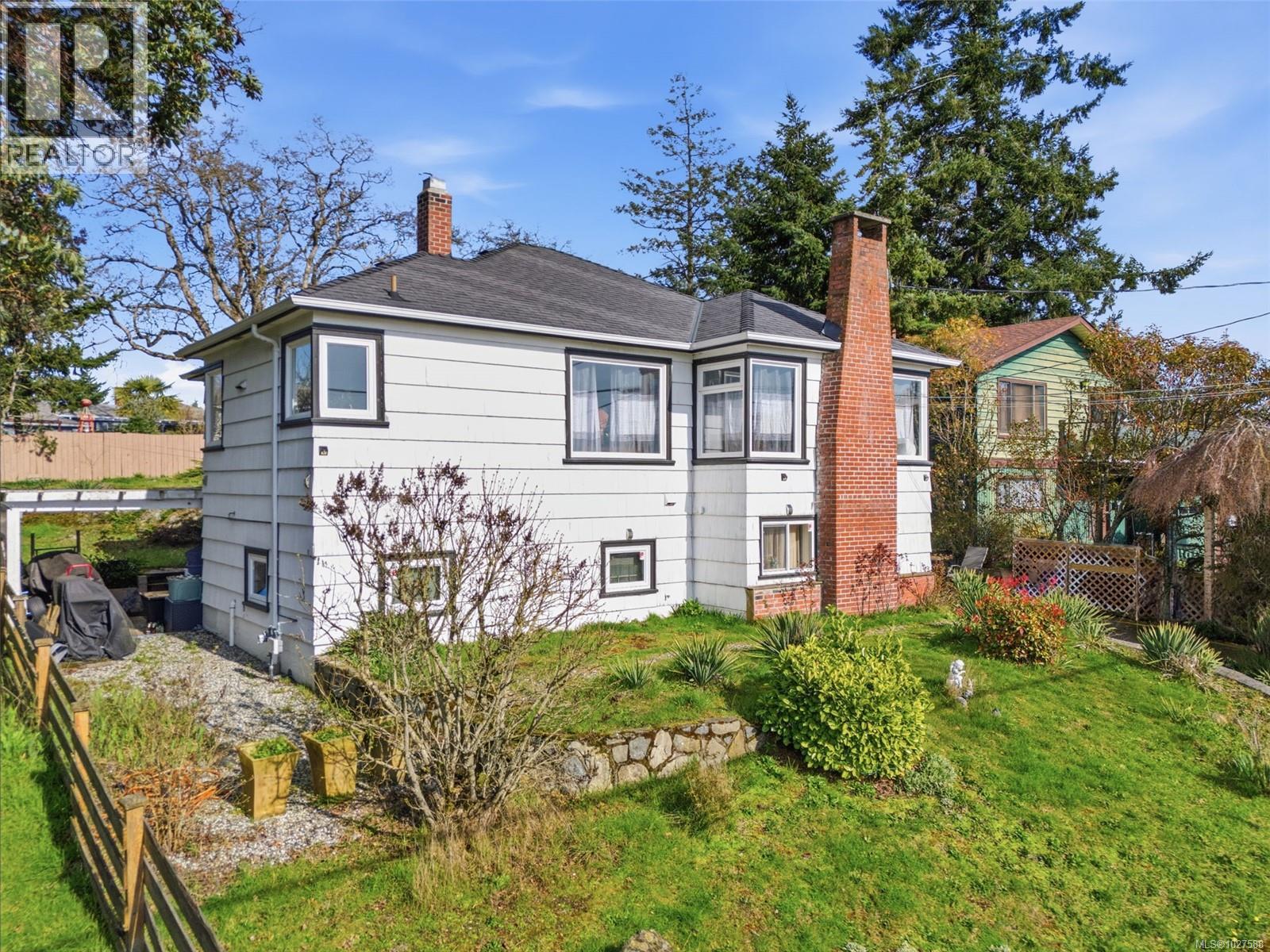  730 Burnside Road West, Saanich