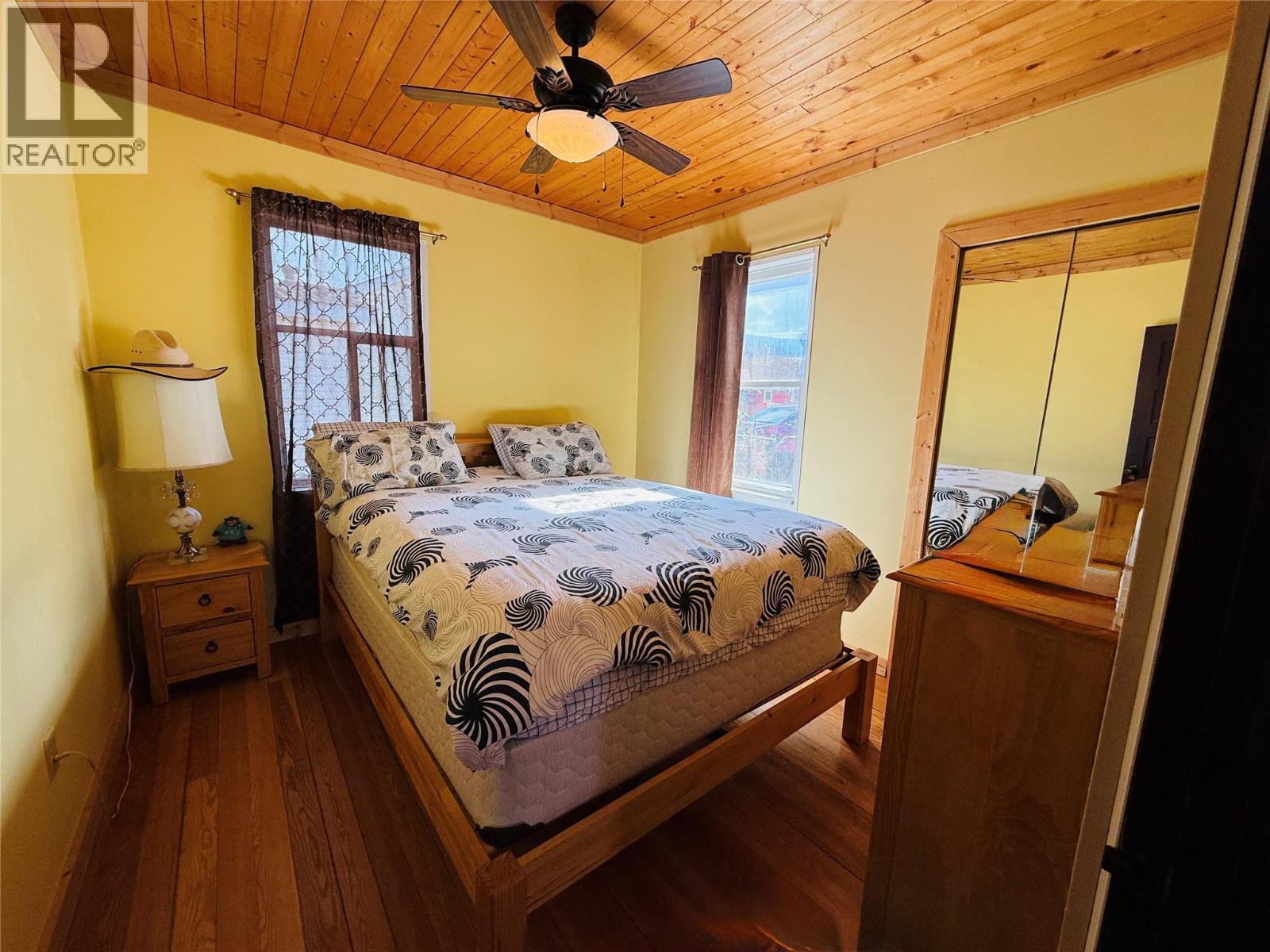 4955 Luck Avenue, Canal Flats